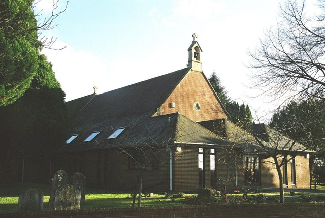 SU0808 : Verwood: parish church of St. Michael & All Angels by Chris Downer